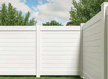 Horizontal-White-Vinyl-Fence Installed in Simcoe