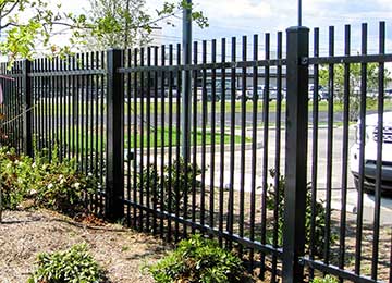 Palisade-Aluminum-Fence-Panel Installed in Creemore Barrie